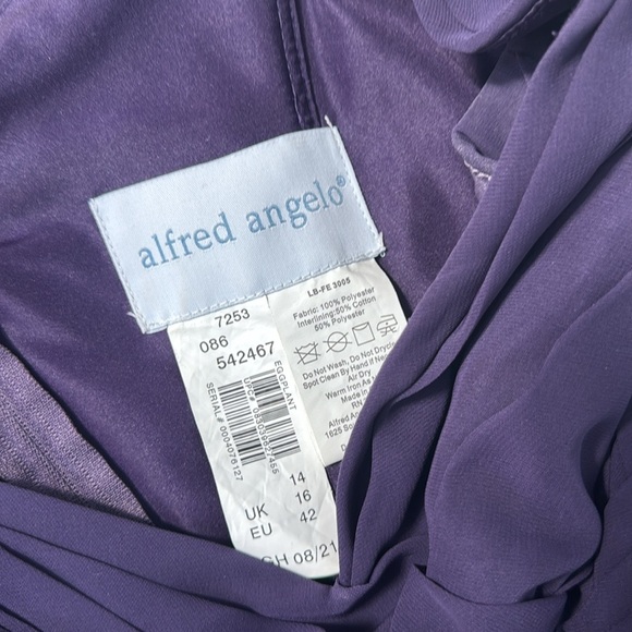 Like New Alfred Angelo Gown Size 14 - Picture 4 of 5